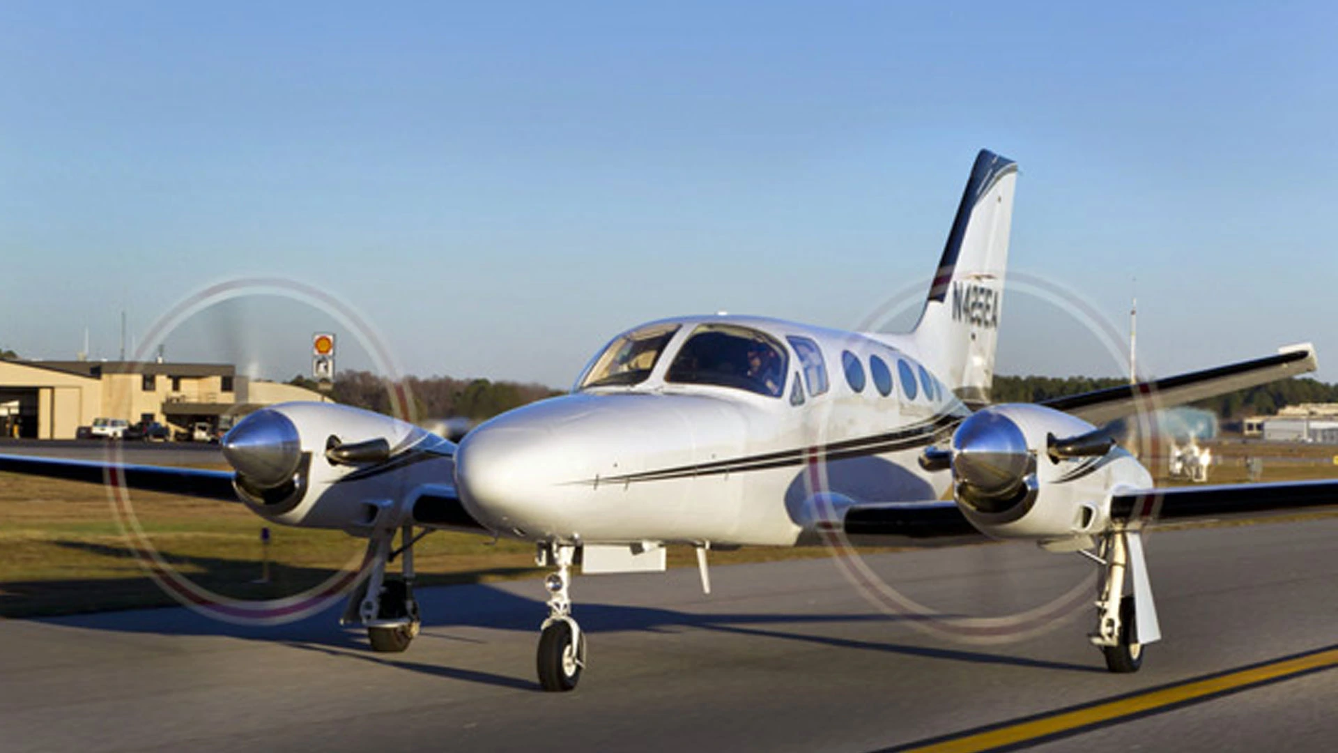 Embraer Phenom 300